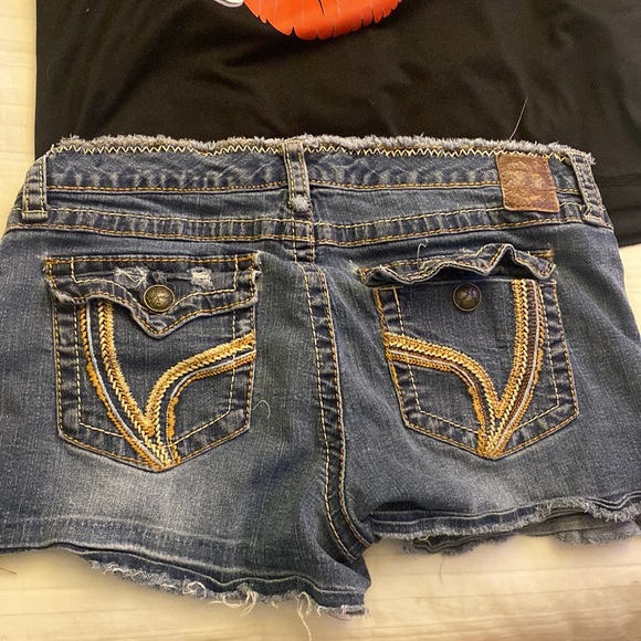 Size 11/12 jean shorts. NWOT XXL I am not spoiled. My husband just loves me. - Picture 6 of 6
